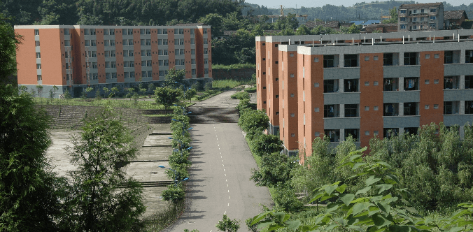 大英中學(xué)校園風采