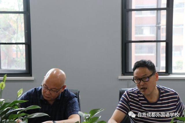 自貢市外國語學(xué)校--加強(qiáng)安全工作，構(gòu)建安全校園