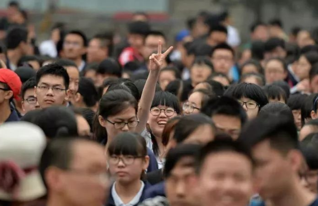 重磅！2019成都中考分?jǐn)?shù)線出來了！