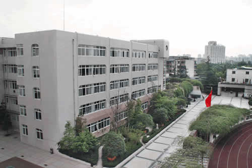 列五中學(xué)石公辦還是民辦？