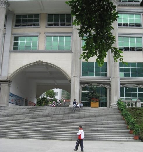石棉中學(xué)校園風采