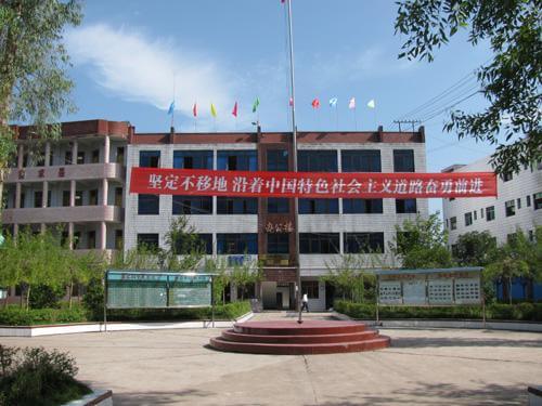 渠縣有慶中學地理位置在哪兒？