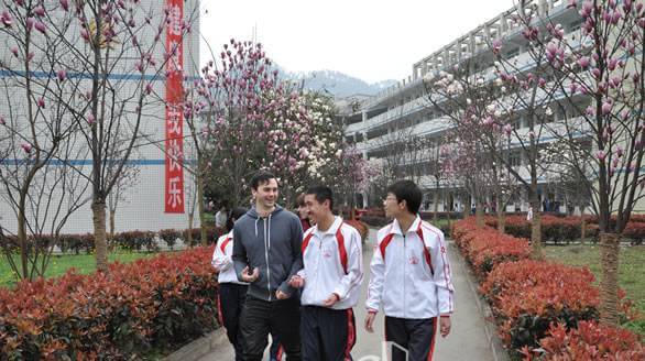 高縣中學(xué)怎么樣、好不好？
