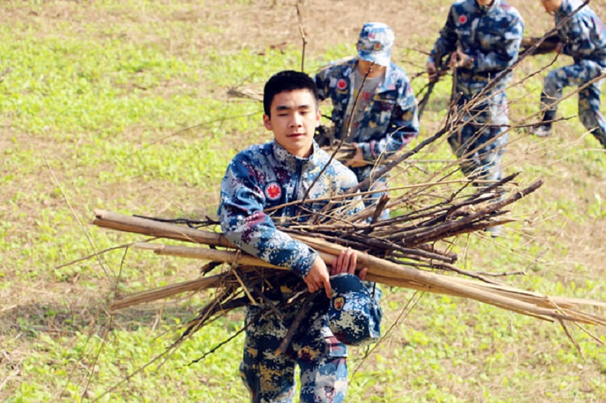 四川大學(xué)附屬中學(xué)地址在哪里？