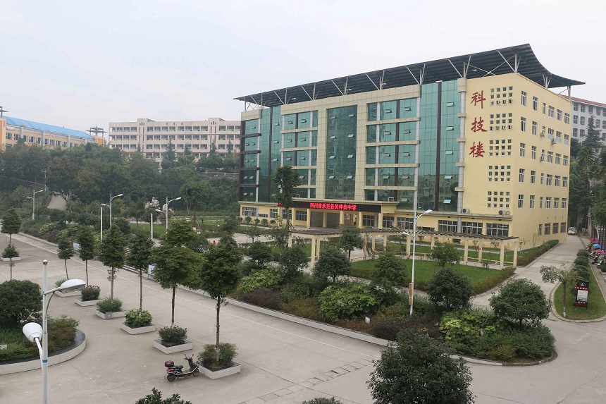 吳仲良中學的高考升學率高不高？