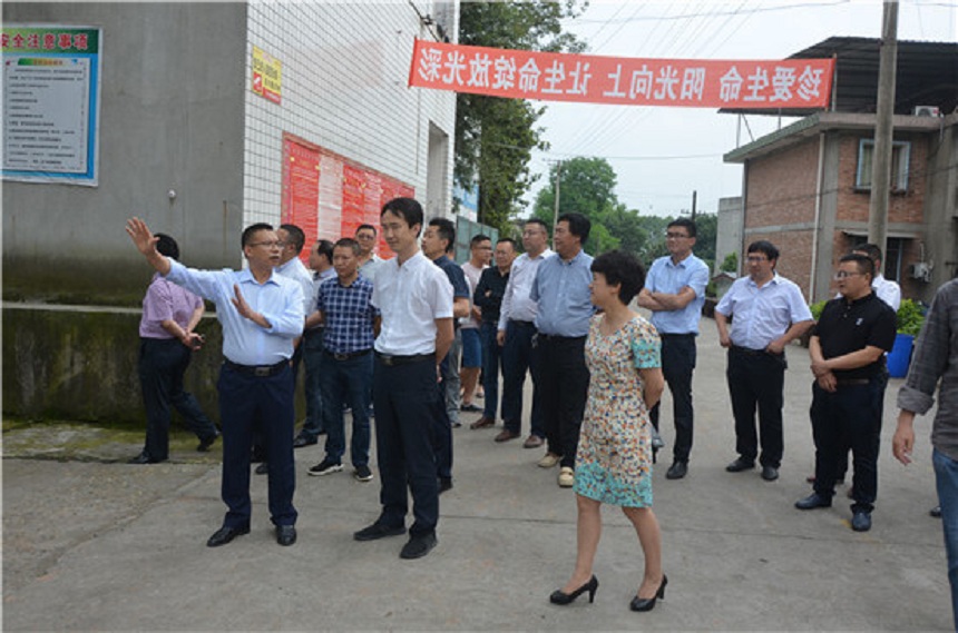 龍正中學2020年中考分數(shù)線是多少？