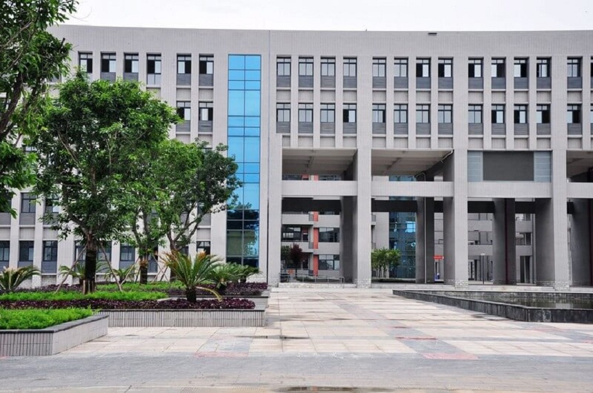 德陽五中校園環(huán)境好嗎？