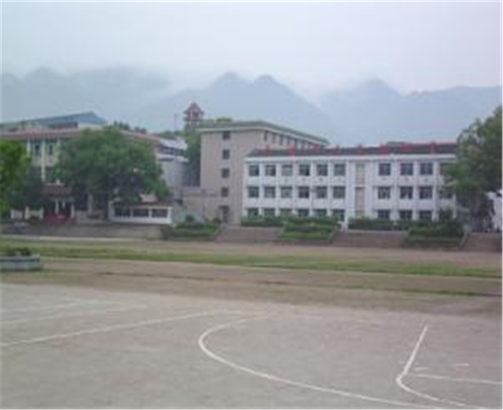大竹縣文星中學(xué)學(xué)校環(huán)境怎么樣？