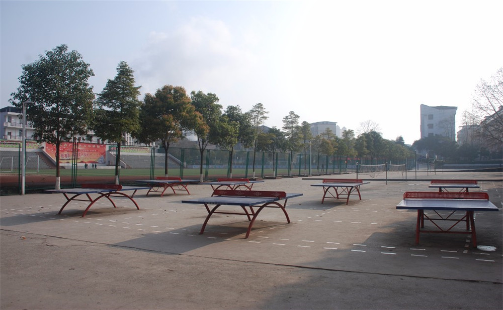 廣安代市中學(xué)的詳細(xì)地址在什么地方？