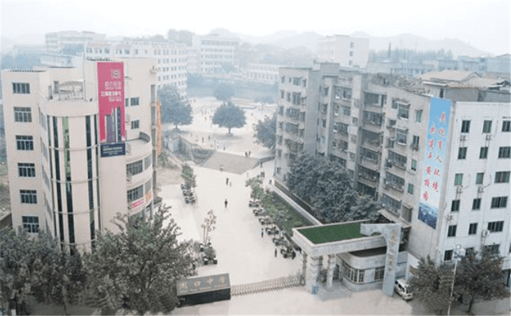 周口中學學校環(huán)境怎么樣？