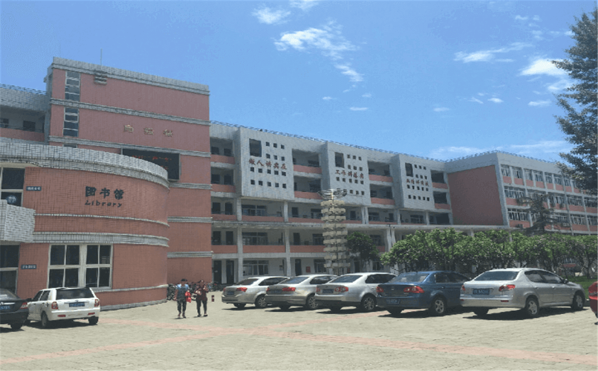成都市籍田中學高中部的錄取分數是多少？
