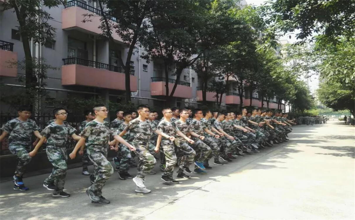 川化中學(xué)2020年招生錄取分?jǐn)?shù)線是多少？