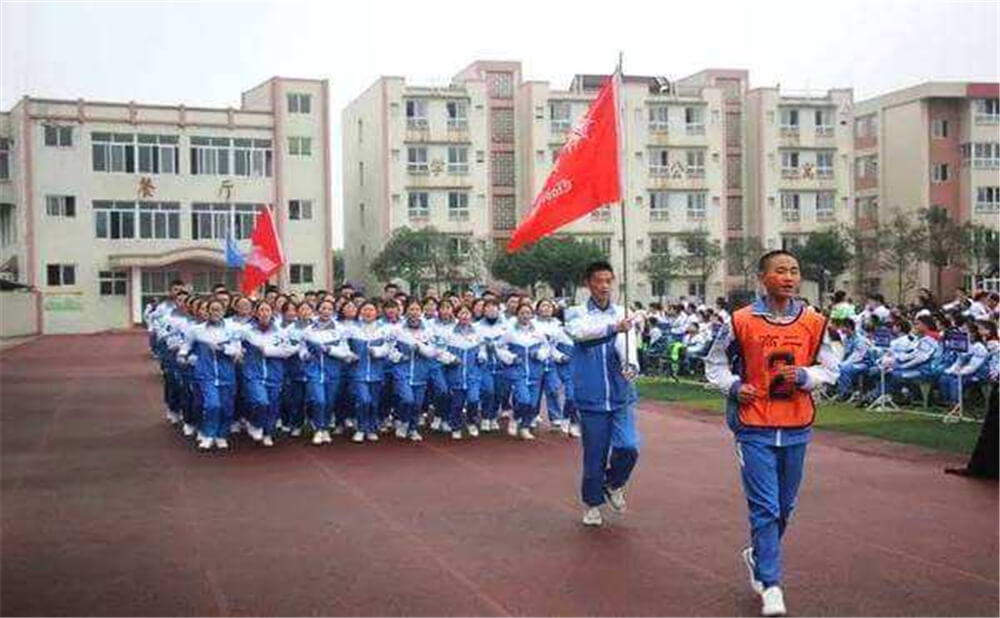 大邑縣實(shí)驗(yàn)中學(xué)育才的升學(xué)率是多少？