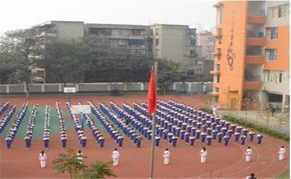 成都市田家炳中學(xué)的高考升學(xué)率高不高？