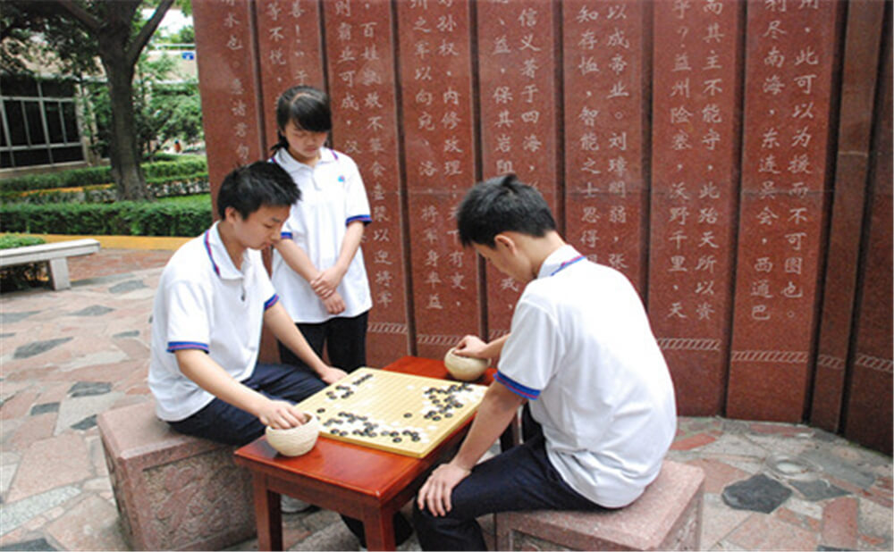 武侯高級中學(xué)的高考升學(xué)率是多少？