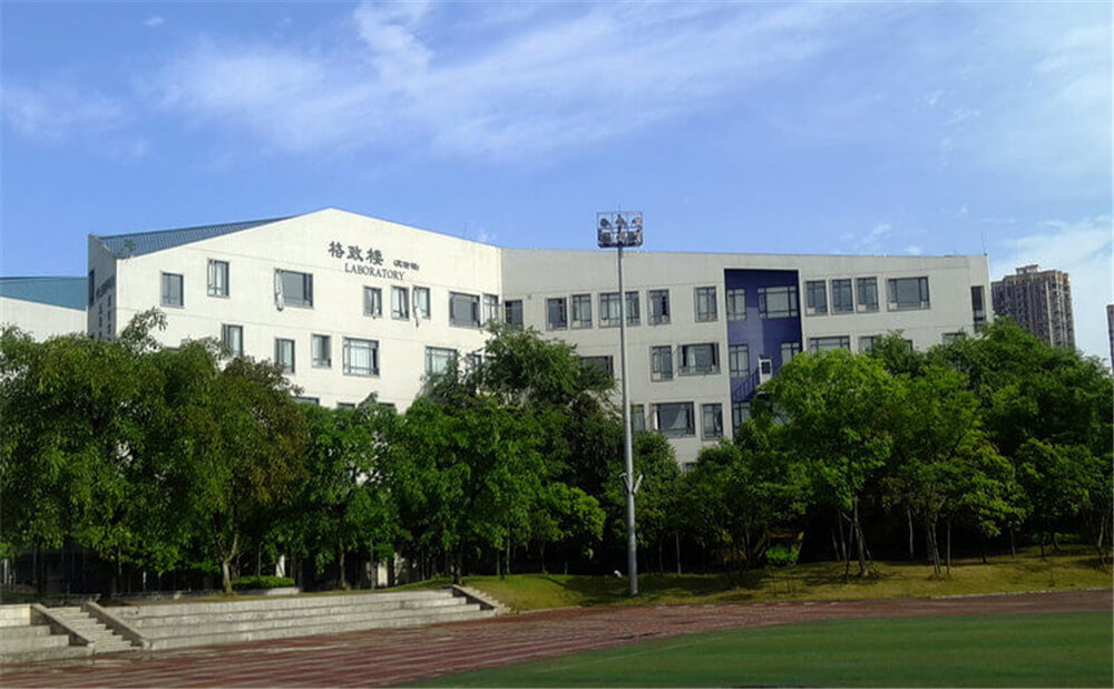 成都實(shí)驗(yàn)外國(guó)語(yǔ)學(xué)校（西區(qū)）外招生一年的學(xué)費(fèi)是多少錢(qián)？
