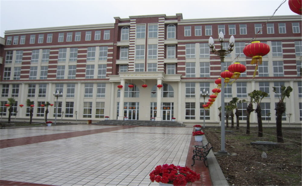師大三中的高考升學(xué)率是多少？