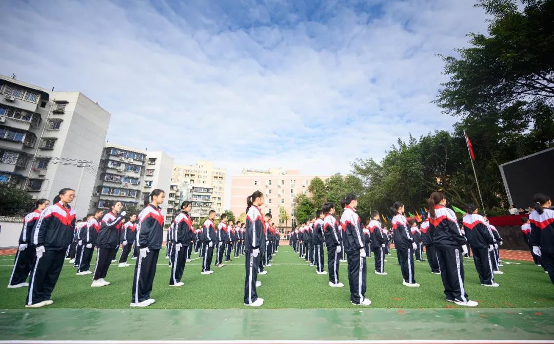 成都西川中學(xué)近三年的錄取分?jǐn)?shù)線是多少？