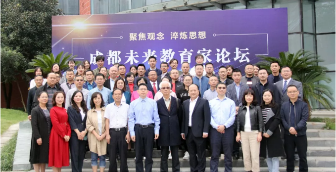 新津中學(xué)的學(xué)費(fèi)是多少？