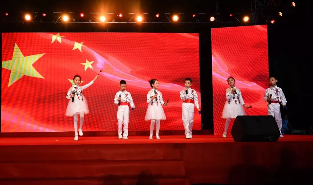 成都七中八一學(xué)校的錄取分?jǐn)?shù)線是多少？