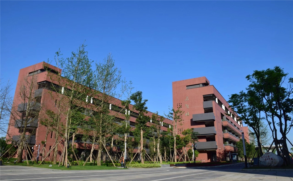 電子科技大學(xué)實(shí)驗(yàn)中學(xué)本科升學(xué)率是多少？