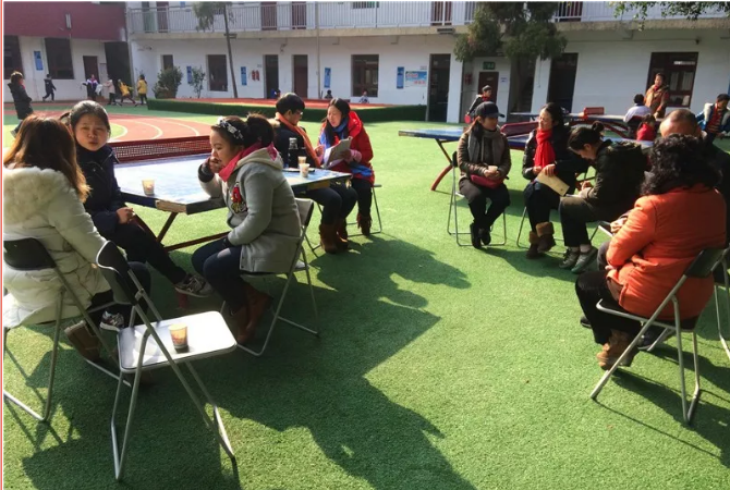 成都市第三十三中學(xué)高中一年的學(xué)費(fèi)是多少？"image.png"