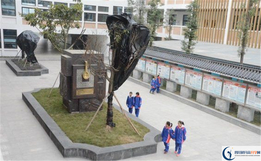 2020年成都石室蜀都中學(xué)的升學(xué)率有多少？