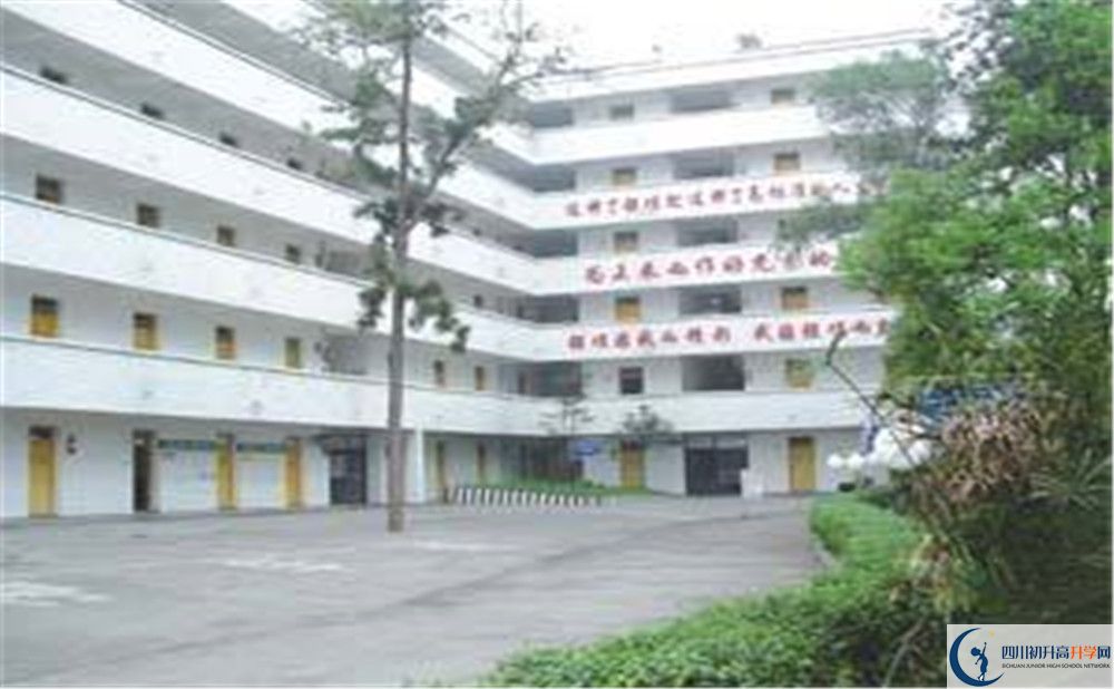 強項實驗中學(xué)的招生分?jǐn)?shù)線是多少？