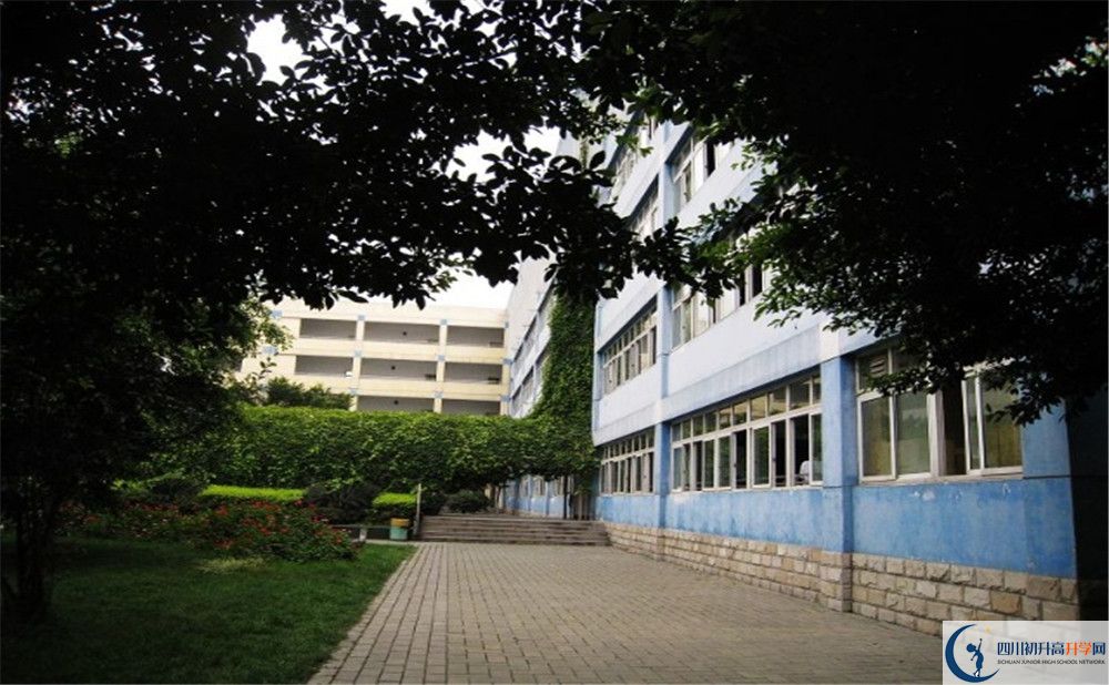上四川師范大學(xué)實(shí)驗(yàn)外國(guó)語(yǔ)學(xué)校的分?jǐn)?shù)線(xiàn)是多少?