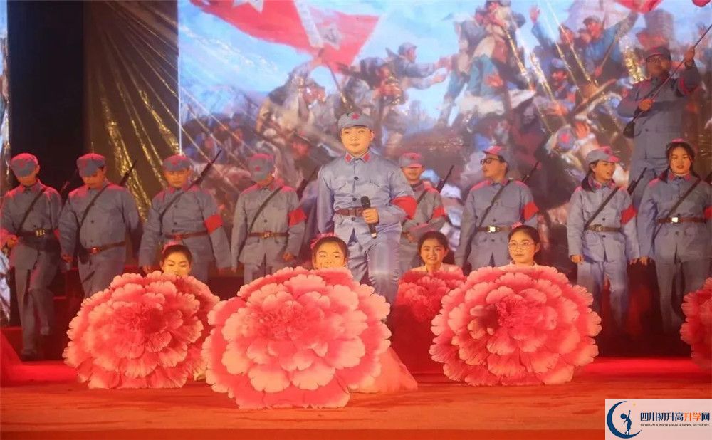 龍泉二中一年的學(xué)費是多少？