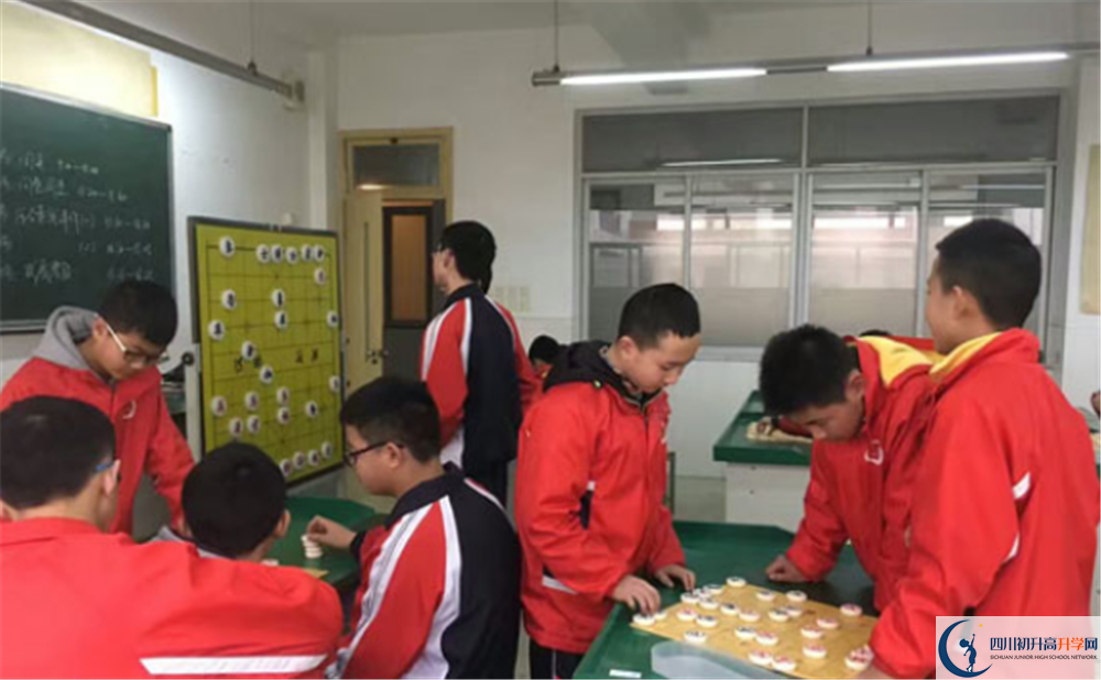 崇慶中學(xué)的高中住宿好不好？