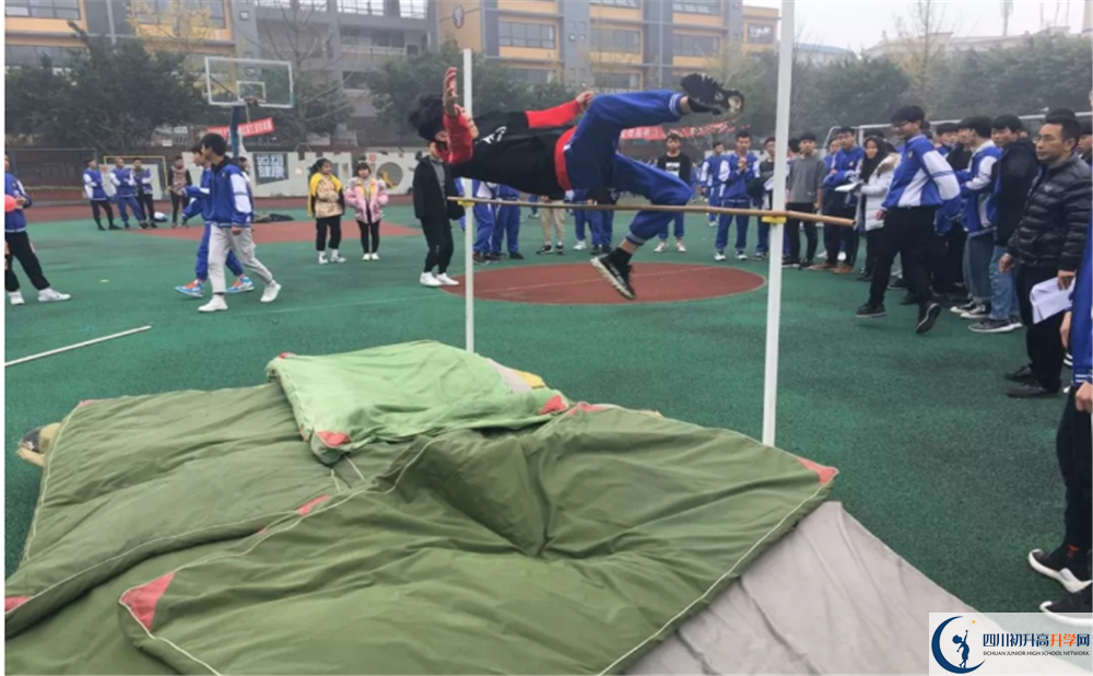 仁壽華達高中的宿舍好不好？