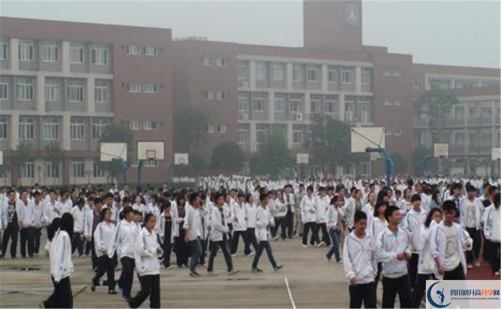 考華潤高級(jí)中學(xué)的分?jǐn)?shù)線是多少？