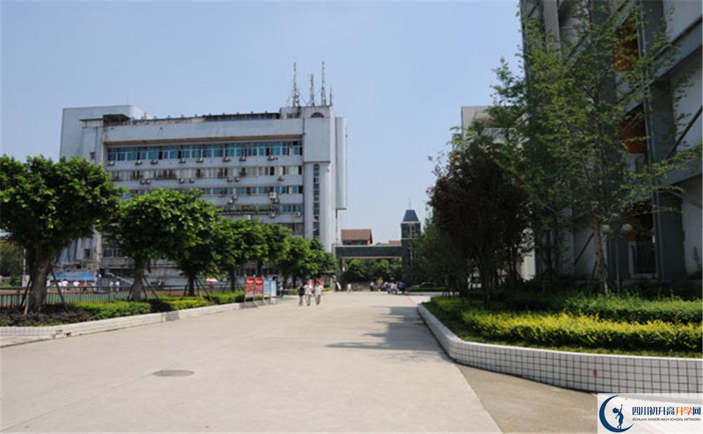 成都鐵路中學(xué)2020年外地招生考試時(shí)間是多久？