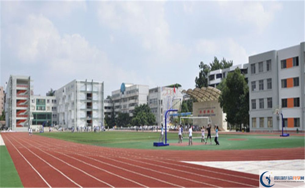 成都鐵路中學(xué)2020年清華北大上人數(shù)是多少？