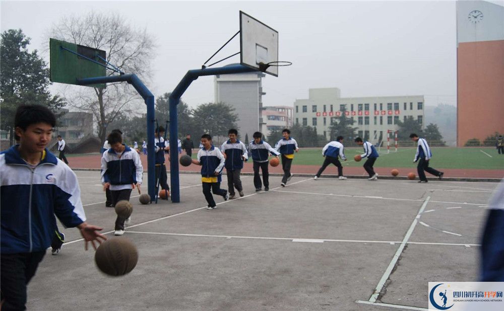 石橋中學的地址在哪里？