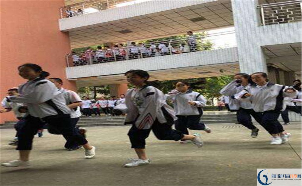 成都樹德中學(xué)光華校區(qū)地址怎么走？