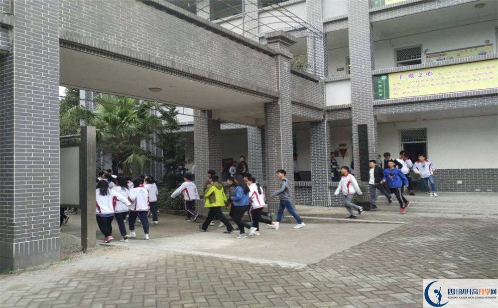 安仁中學(xué)初升高自主招生錄取線是多少分？
