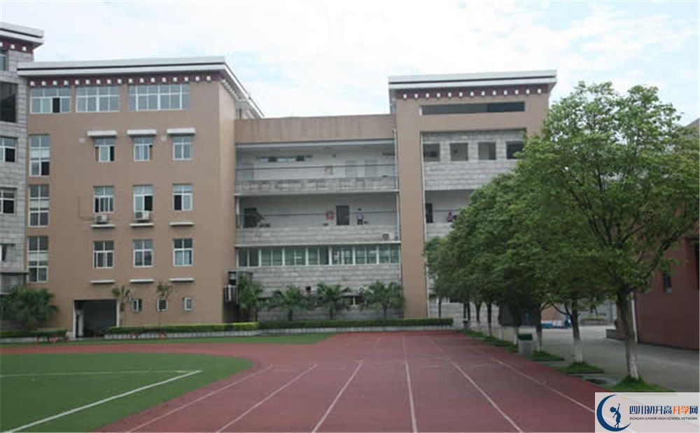 成都西藏中學招生考試科目是什么？