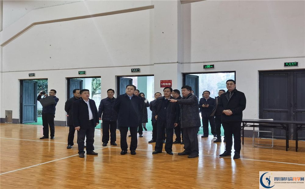 都江堰外國語實(shí)驗(yàn)學(xué)校位置在哪里？