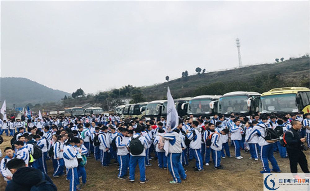 成都七中八一學(xué)校是重點(diǎn)中學(xué)嗎？