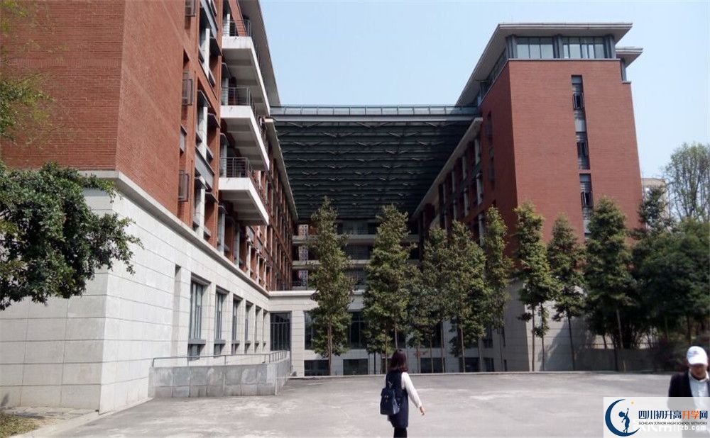 成都七中高新校區(qū)在全國高中排名是多少？