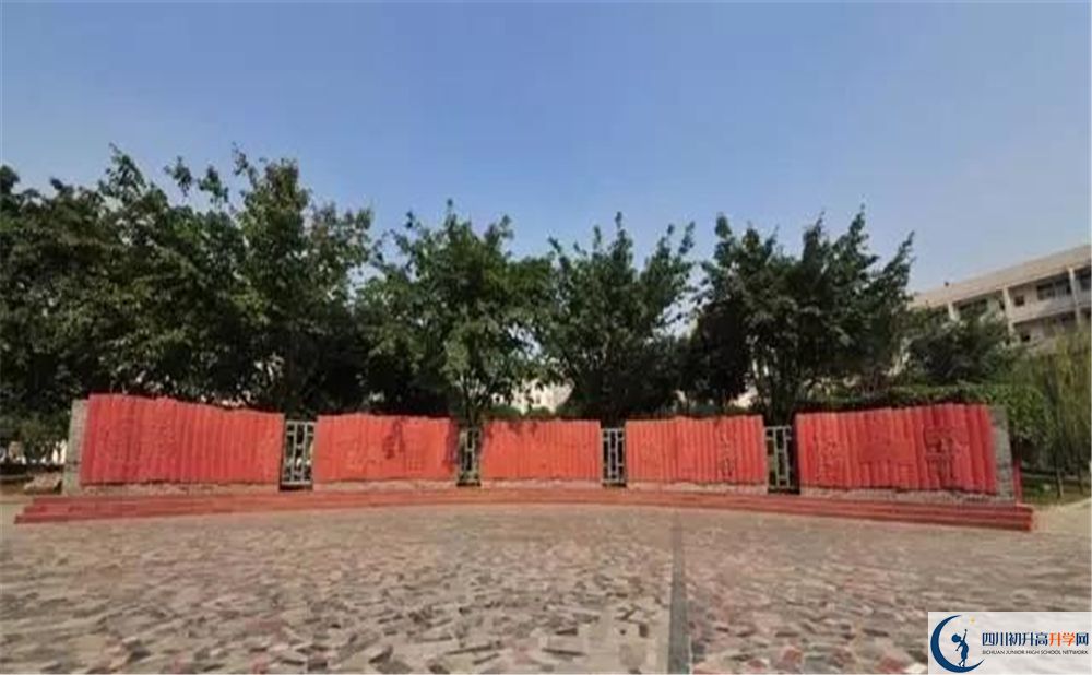 溫江二中實(shí)驗(yàn)班人數(shù)是多少？
