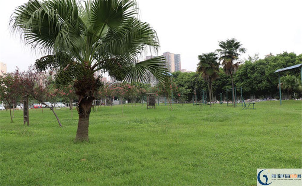 成都南開為明學(xué)校實驗班學(xué)費貴嗎？