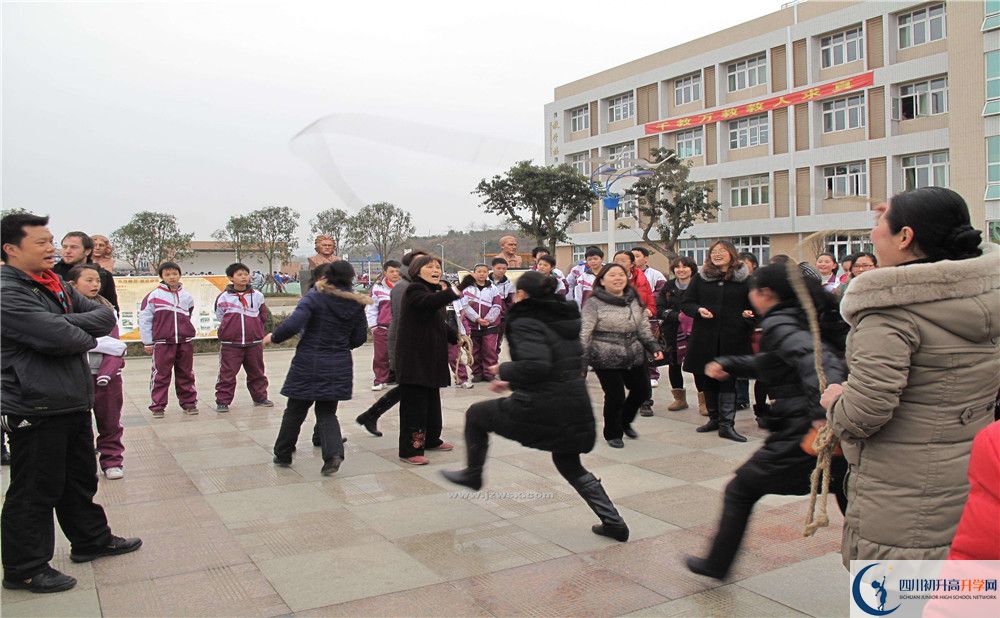 金堂實(shí)驗(yàn)中學(xué)2020屆高三數(shù)學(xué)測(cè)試題在哪看？