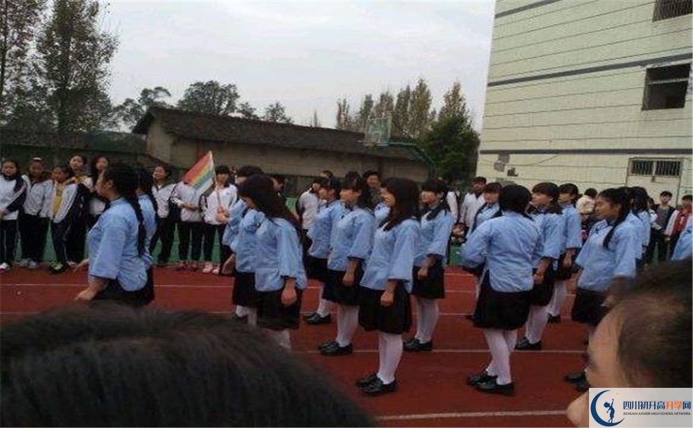 高板中學平行班中考重點率高嗎？