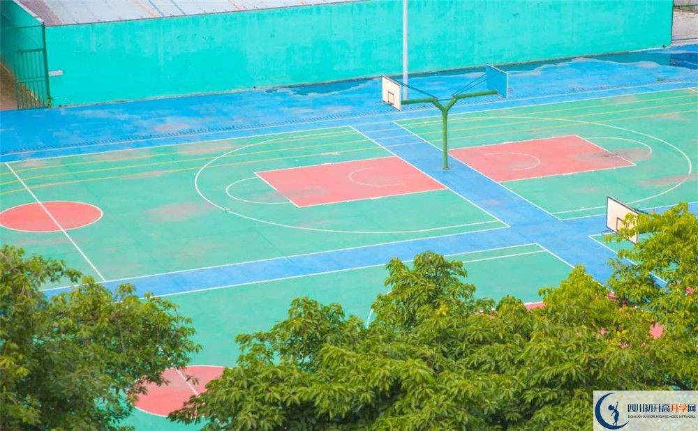 成都南開為明學(xué)校補課嗎？