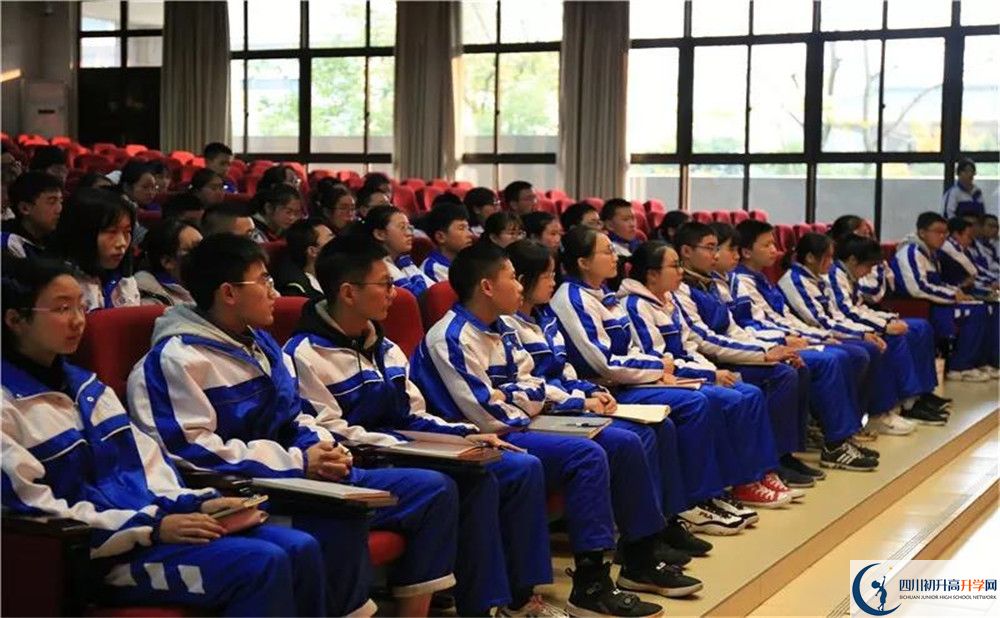 成都石室中學(xué)2020年高考人數(shù)是多少？