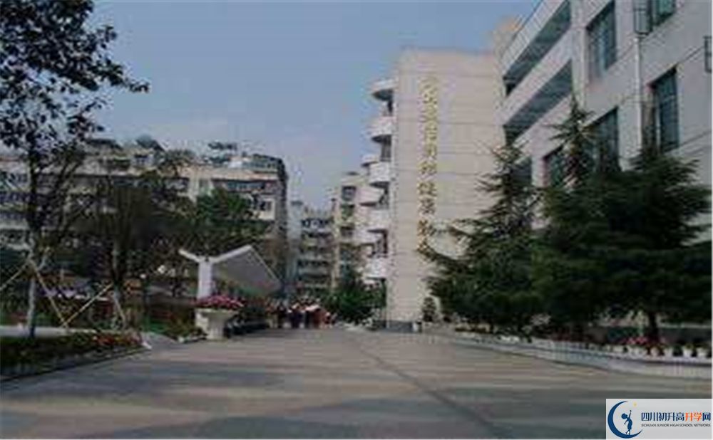 2020成都市第十七中學(xué)二診數(shù)學(xué)試題答案在哪看？
