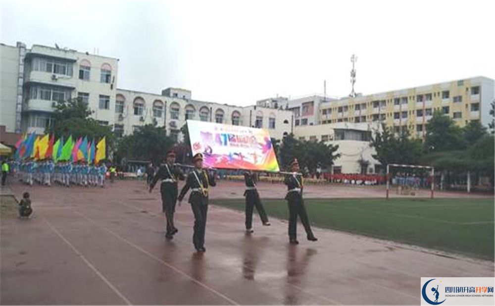 西南交通大學(xué)附屬中學(xué)2020年高考人數(shù)是多少？